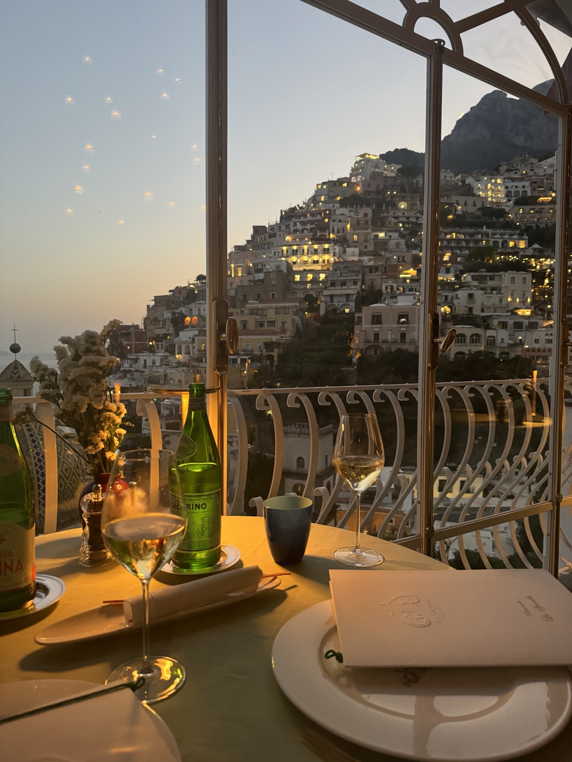 A candlelit terrace dinner overlooking Positano