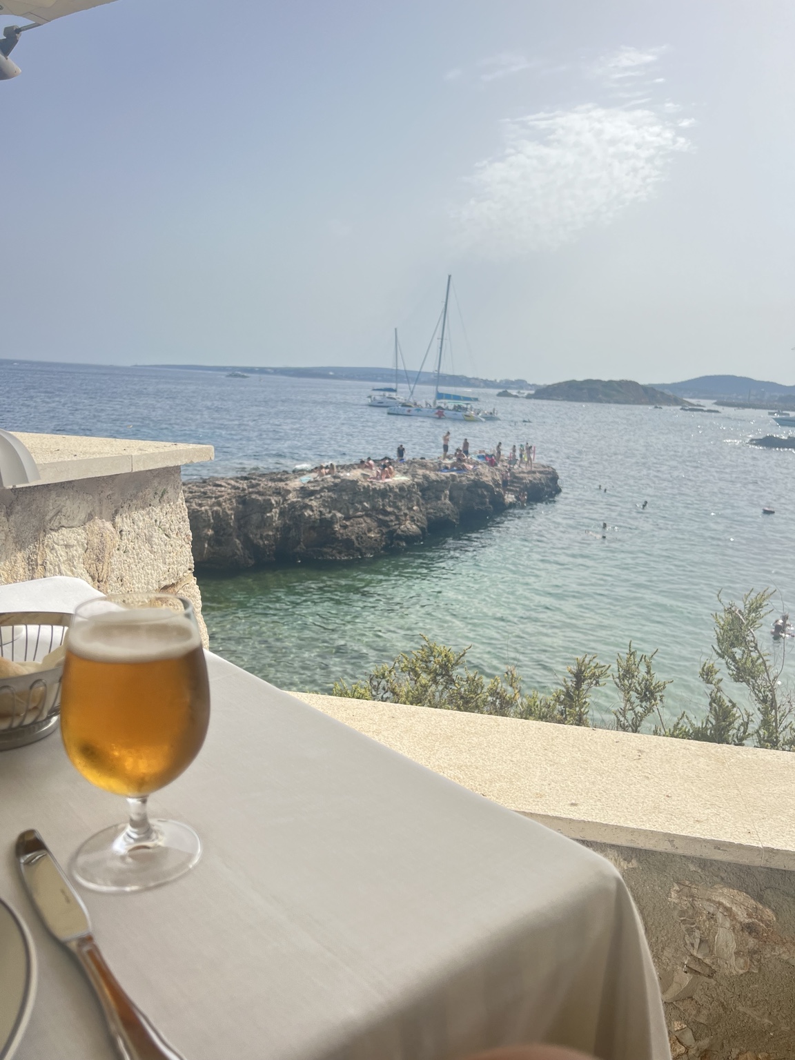 A waterfront lunch at Hotel Bendinat in Mallorca